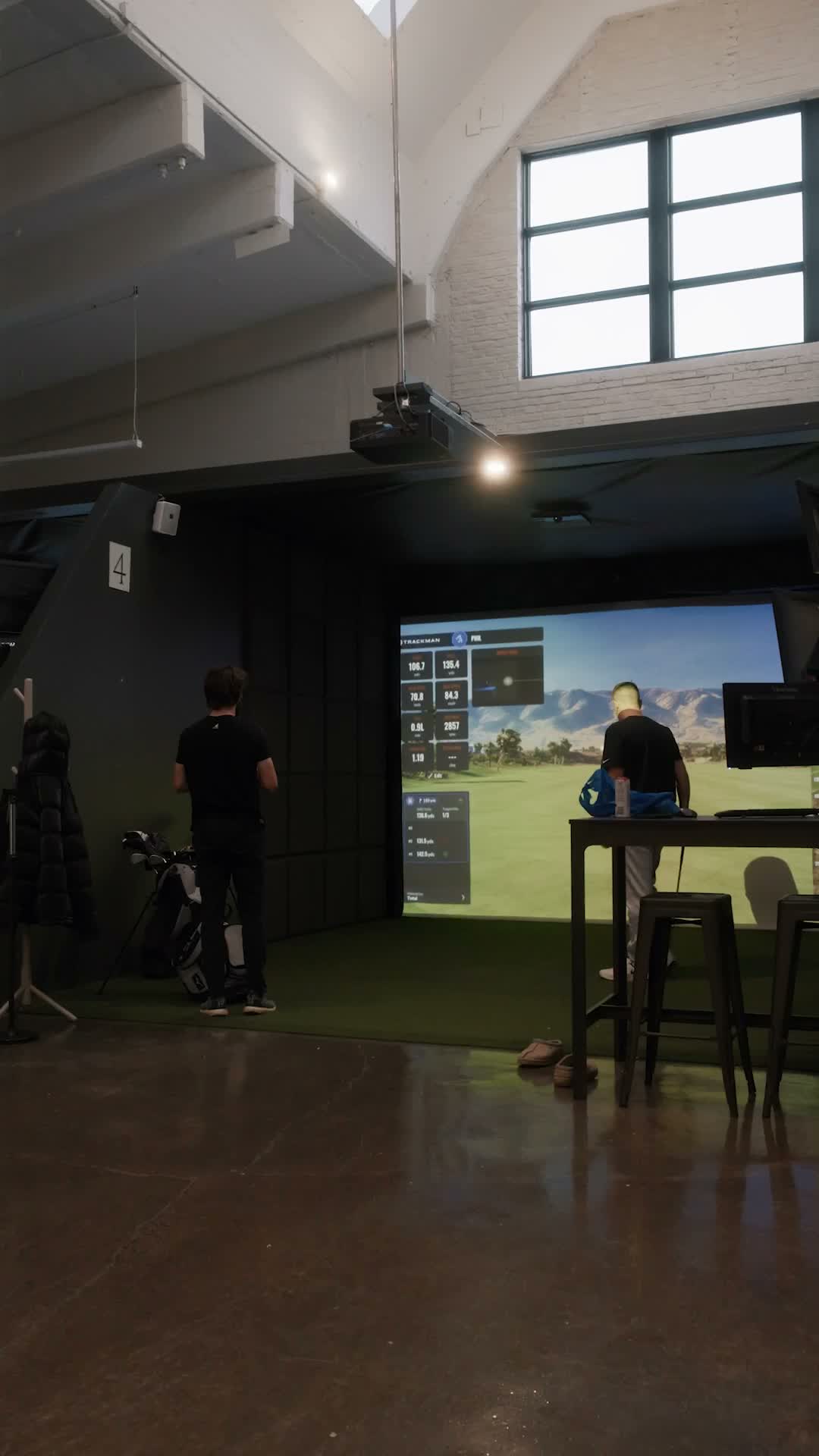 Salle de simulateurs Trackman iO